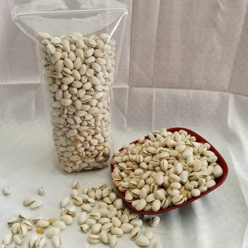 

Kacang Pistachio / Kacang ustuk oleh-oleh haji umrah 1kg