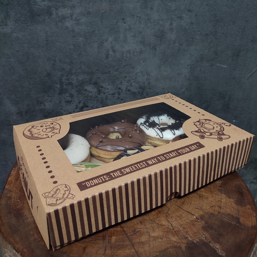 

RB Box Donat Isi 6 Motif Jendela uk 27x18x5 CM Jendela ISI 50 PCS Box Donat