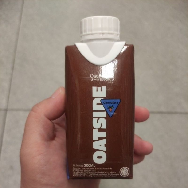 

OATSIDE OAT MILK RASA COKELAT/CHOCOLATE OAT MILK 200ML