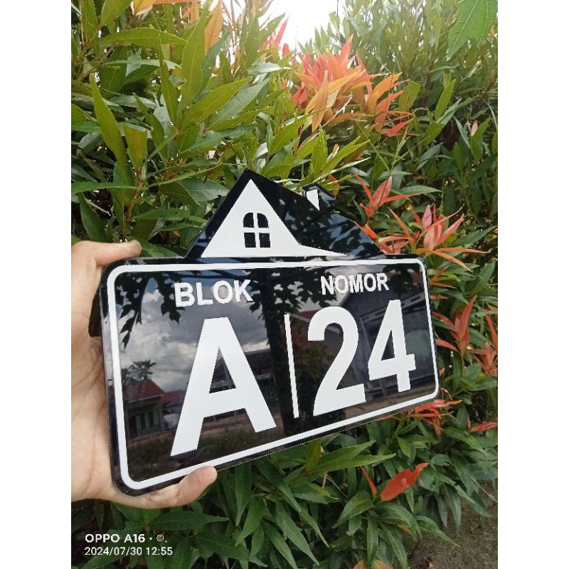 Papan Nama Nomor Rumah Akrilik