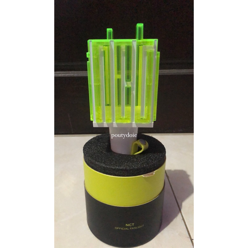 [PRELOVED] LIGHTSTICK NCT V1