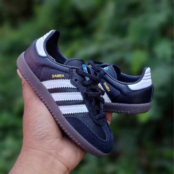 SEPATU ANAK SEKOLAH ADIDAS1 SAMBA HITAM LIST PUTIH FULL BLACK SEPATU CASUAL ANAK LAKI LAKI PEREMPUAN