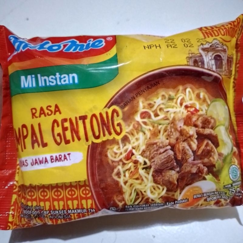 

Paket Hemat 5 pcs.. INDOMIE EMPAL GENTONG 75g