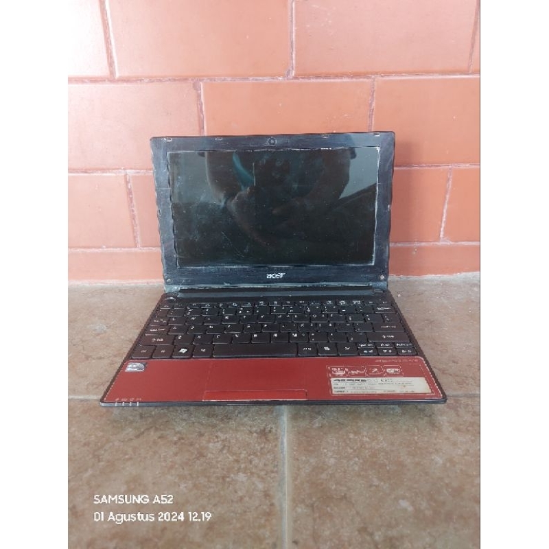 Notebook Acer Aspire One Intel Atom DDR3 minus Tampiian layar keballik