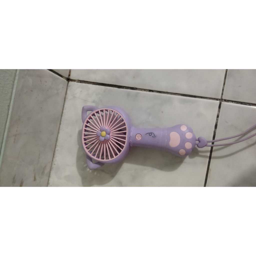 Kipas angin mini portable baterai cas kucing lucu