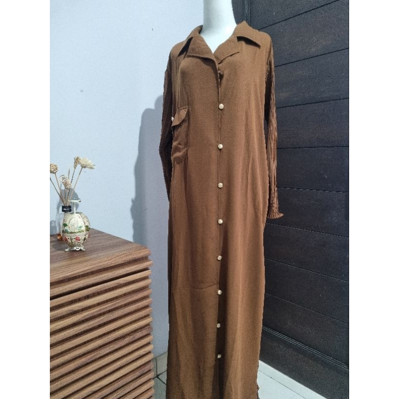 Farha Abaya by Ezella (NWT)