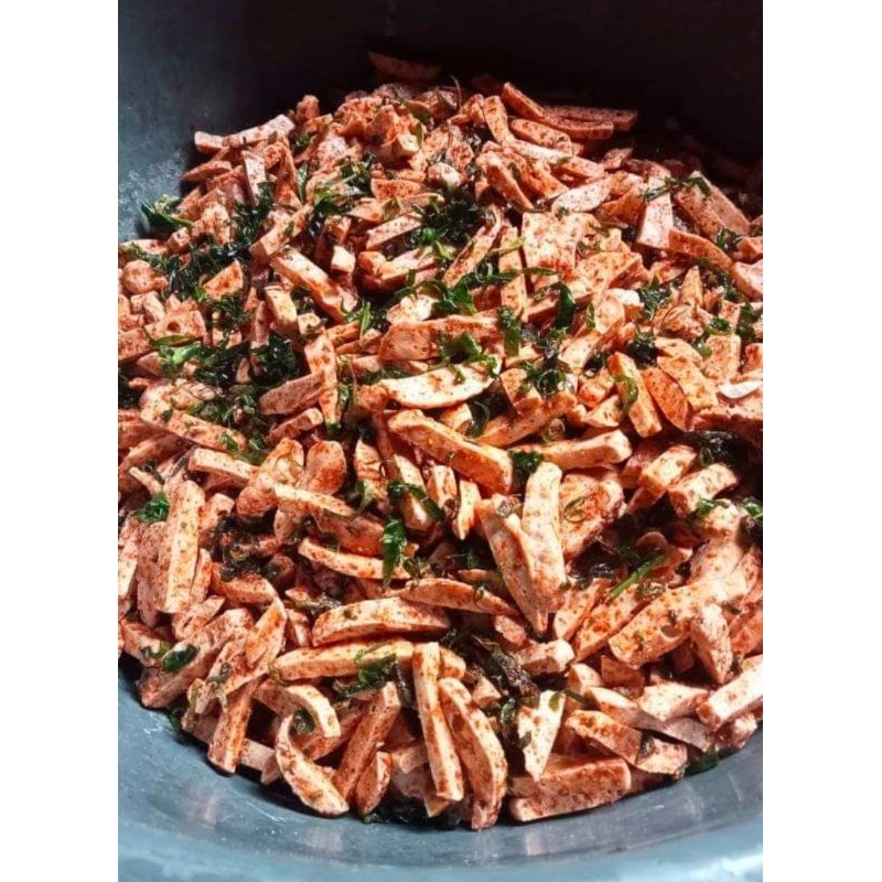 

1 kg basreng pedas daun jeruk,dengan dua varian rasa rasa pedas dan original