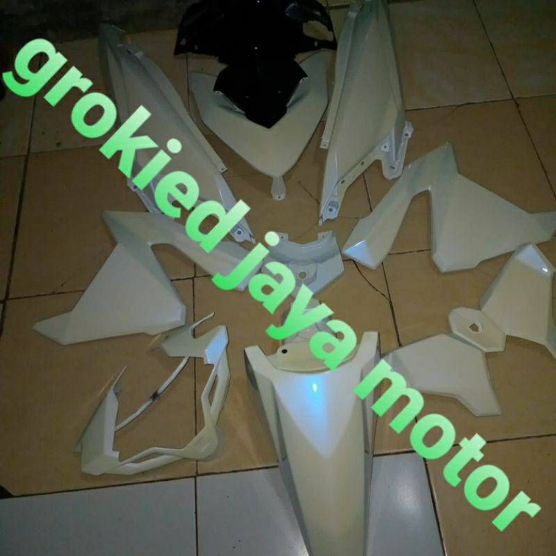 cover full body halus honda vario 125 150 led old warna putih lembayung biru