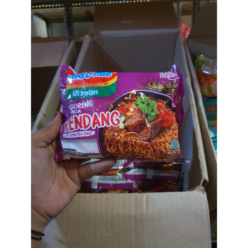 

indomie goreng rendang