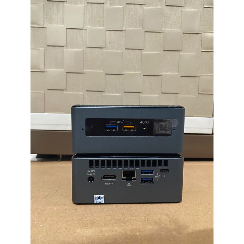 Mini Pc Intel NUC8BEH Core i5 Gen 8th Ram 16GB Ssd 256GB Mulus