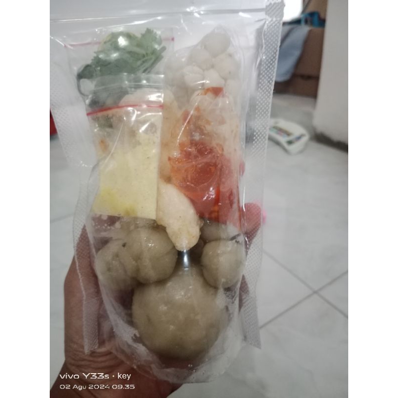 

Ready baso aci jumbo ayam suir pedas kuah instan