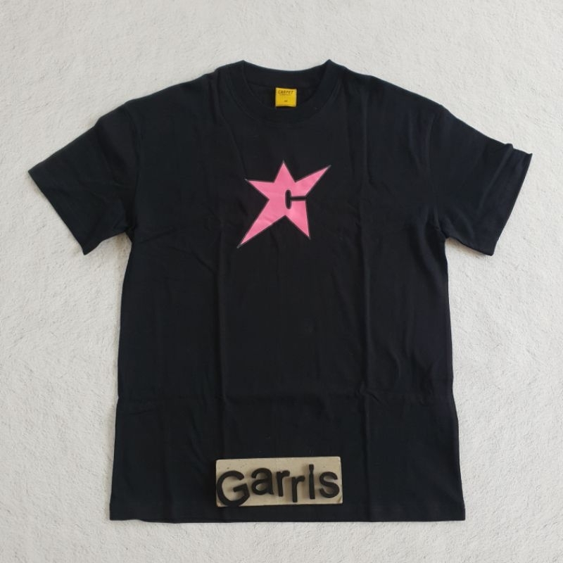 CARPET COMPANY C-STAR LOGO TEE - BLACK/PINK