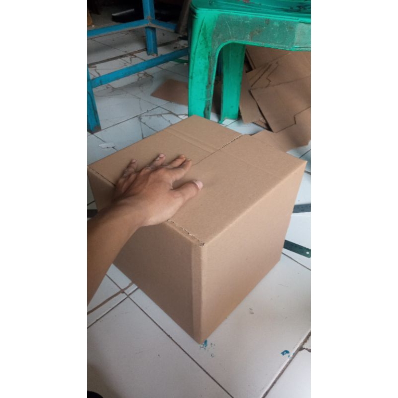 

Kardus packing ukuran 25×25×25cm