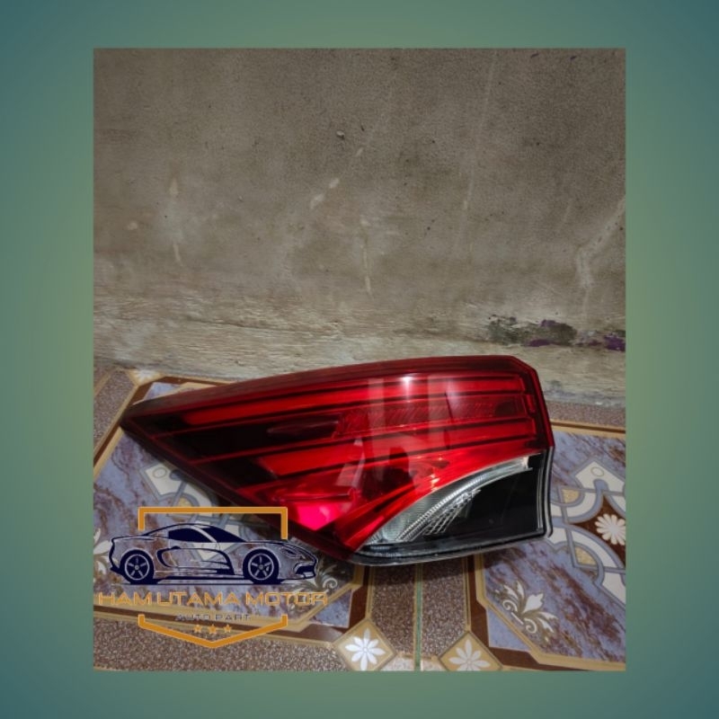 stoplamp mobil fortuner VRZ original
