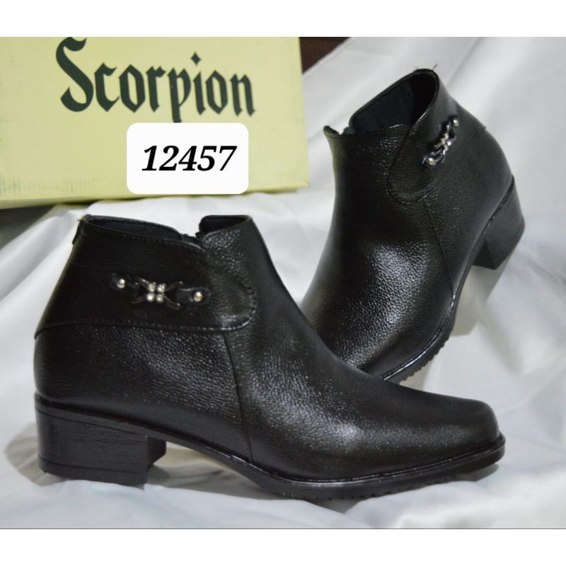 Sepatu Scorpion - 12457 Sepatu Kulit Boot Wanita Hak 3.5cm