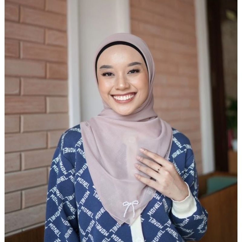MONEL HIJAB KERUDUNG SEGIEMPAT POLOS PEARL RIBBON