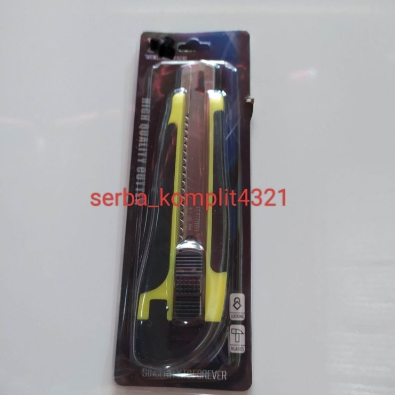 

Pisau Cutter blister gagang plastik karet warna 2 - 3 pisau high quality