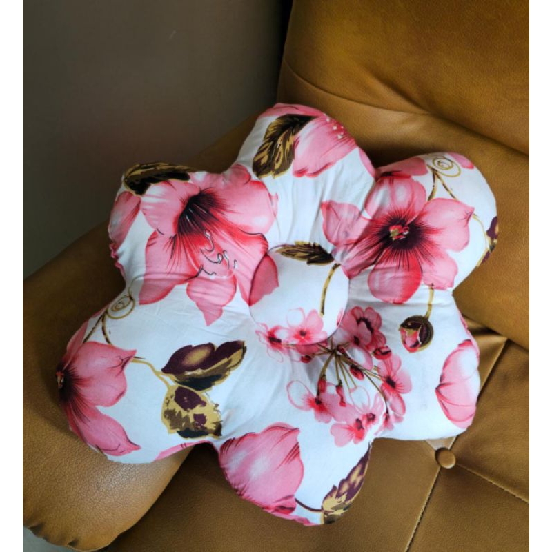Bantal Sofa Motif Cantik