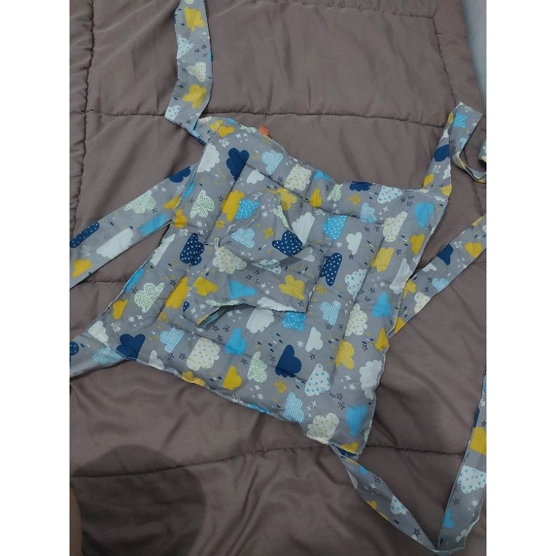 Gendongan Kanguru Bayi prematur
