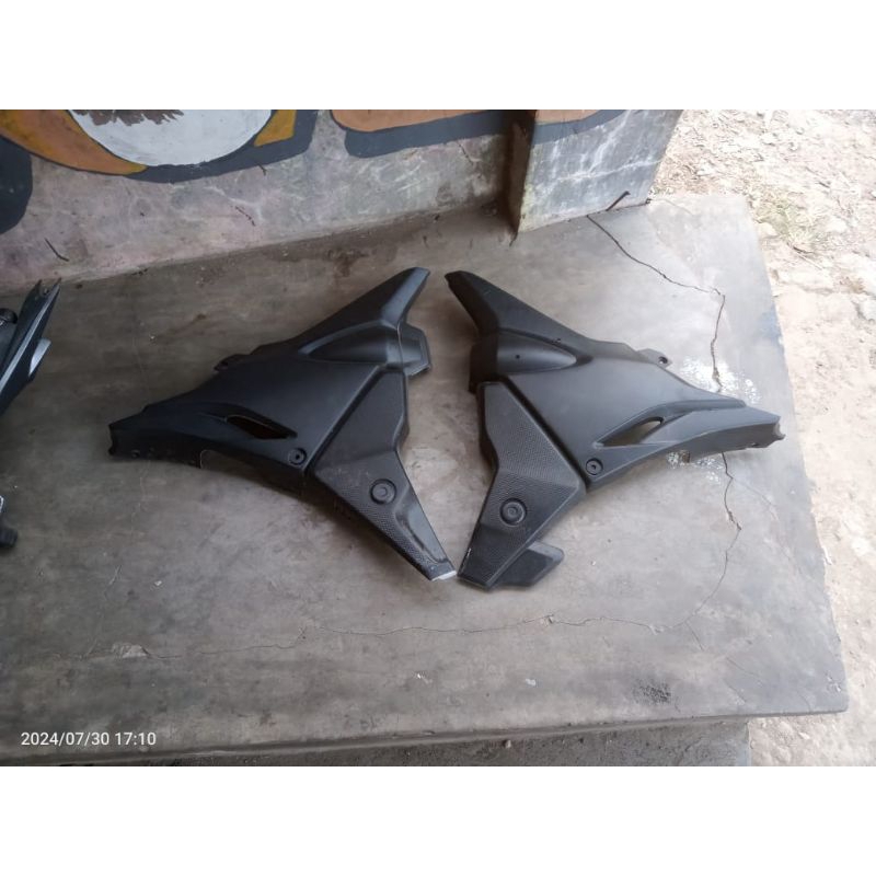 cover tutup aki verza ori copotan