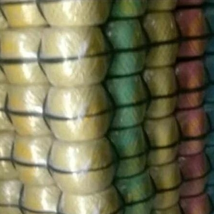 

Tali Rafia Warna Warni 1 kg FULL