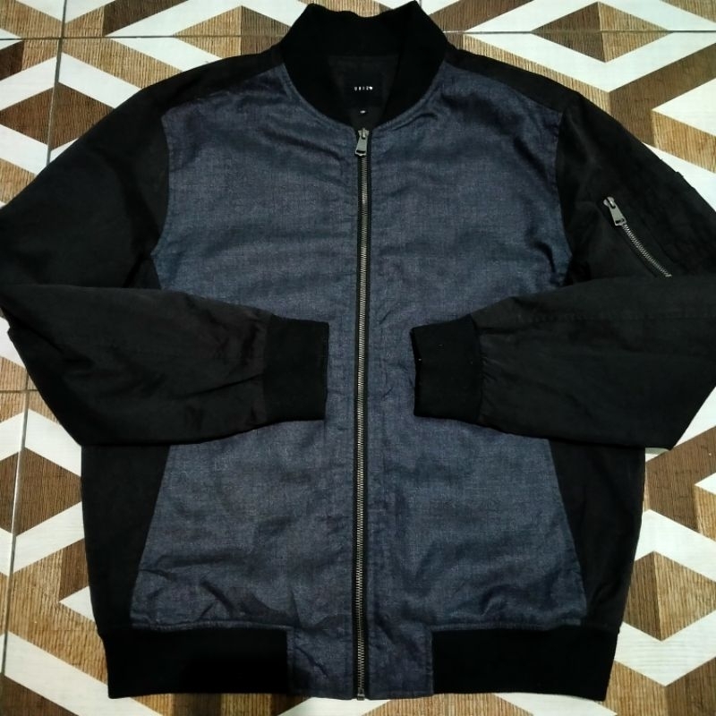 jaket bomber ugiz SIZE L bahan canvas tebal 2 layer