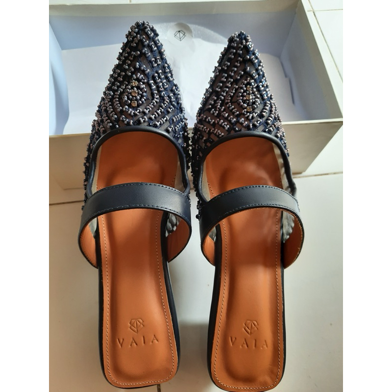 PRELOVED HEELS SEPATU VAIA SIZE 41