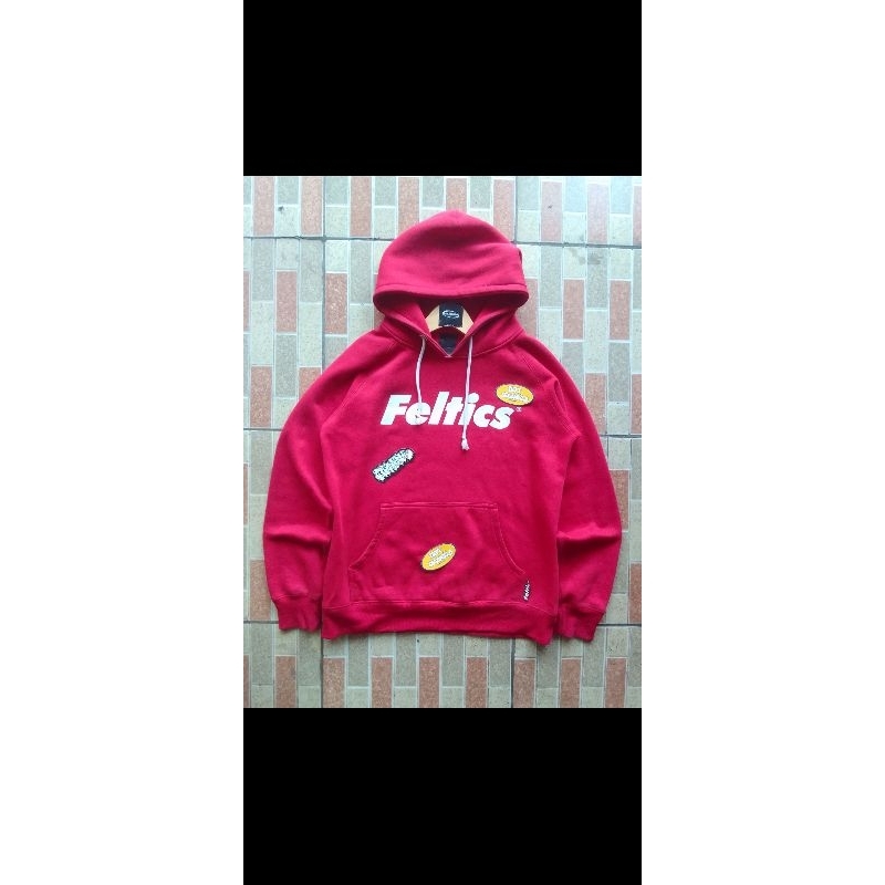 Hoodie feltics merah