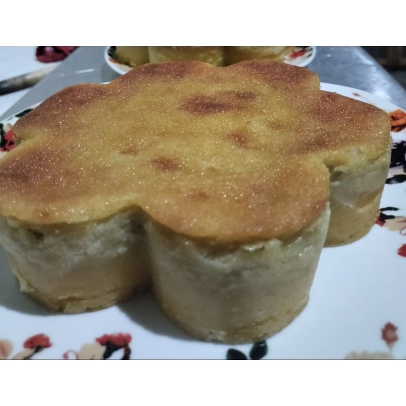 

BINGKE UBI TELUR. diameter 18cm