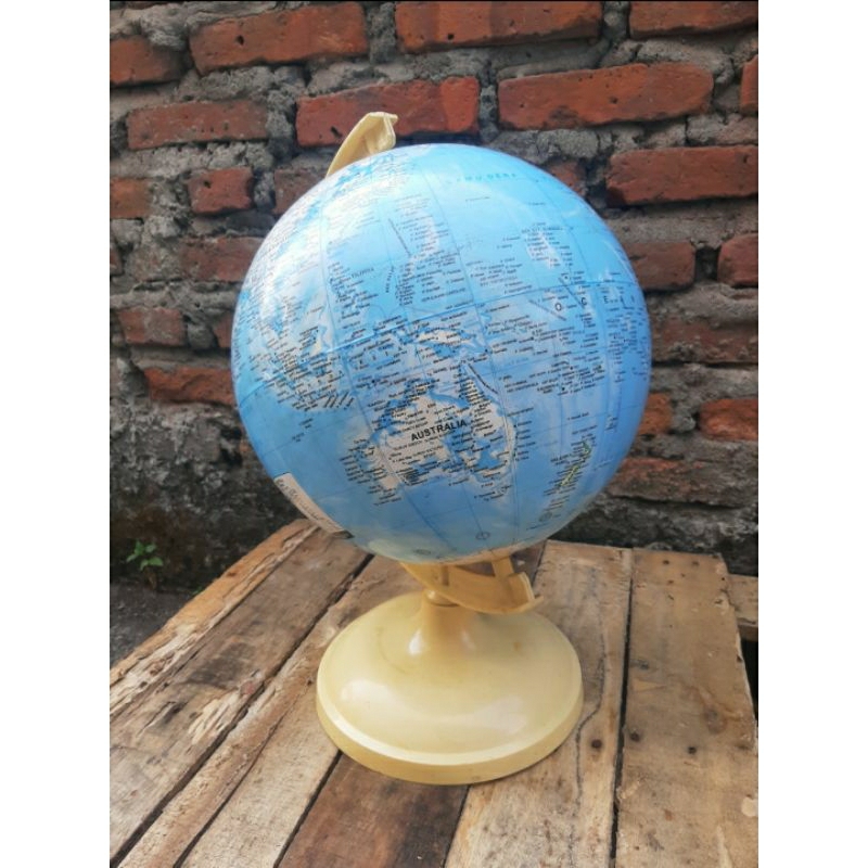 

GLOBE PETA DUNIA 2ND MATERIAL PLASTIK TEBAL DIAMETER 27CM TINGGI 44CM GAMBAR MASIH DETAIL2