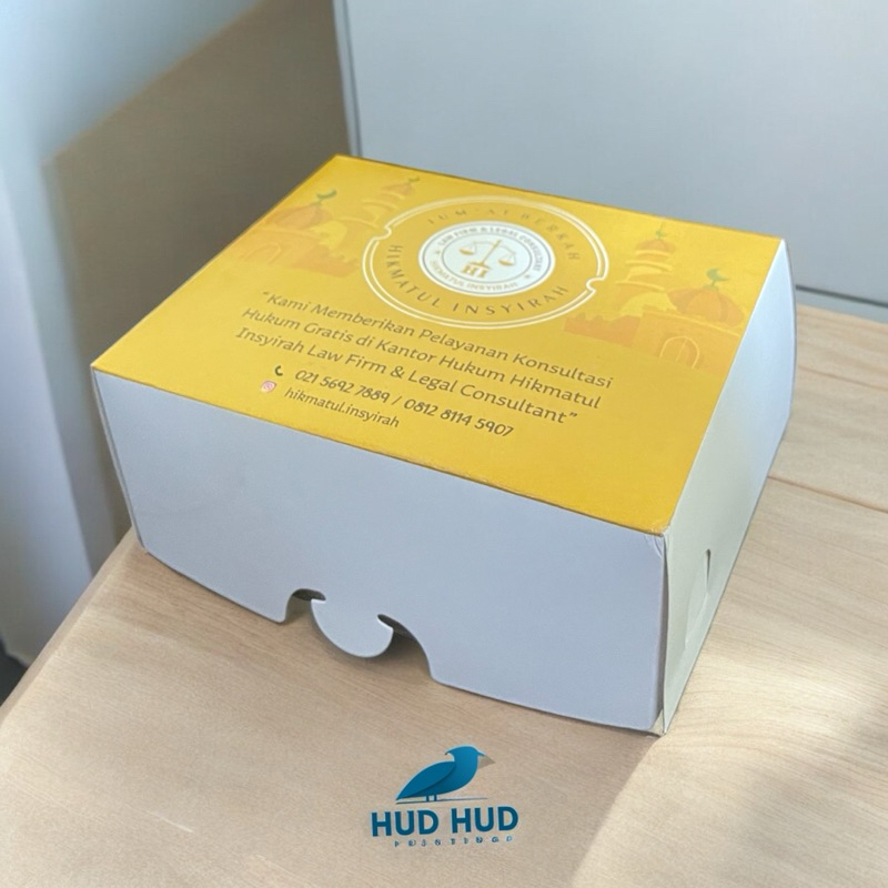 

CUSTOM BOX MAKANAN LAUNCHBOX NASI GORENG MARTABAK DONAT ROTI