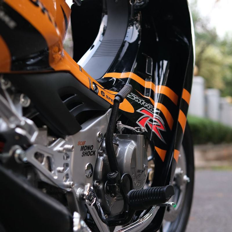 STRIPING STANDAR ORI SUZUKI SATRIA LUMBA 2002 HITAM ORANGE II STIKER STRIPING LIST SATRIA 120 R LUMB