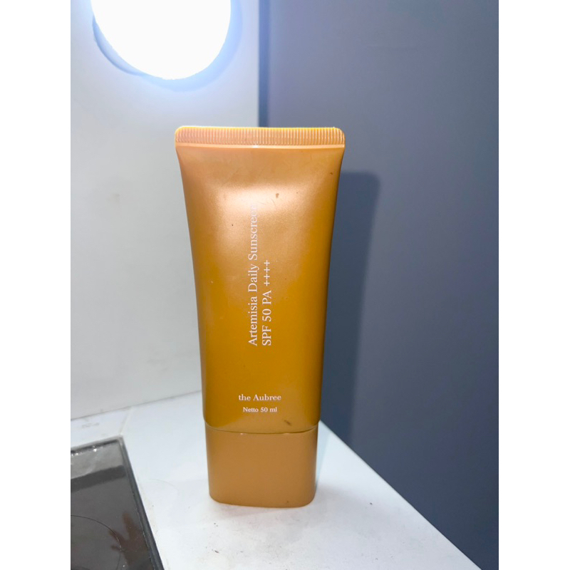 Artemisia Sunscreen the aubree (Preloved)