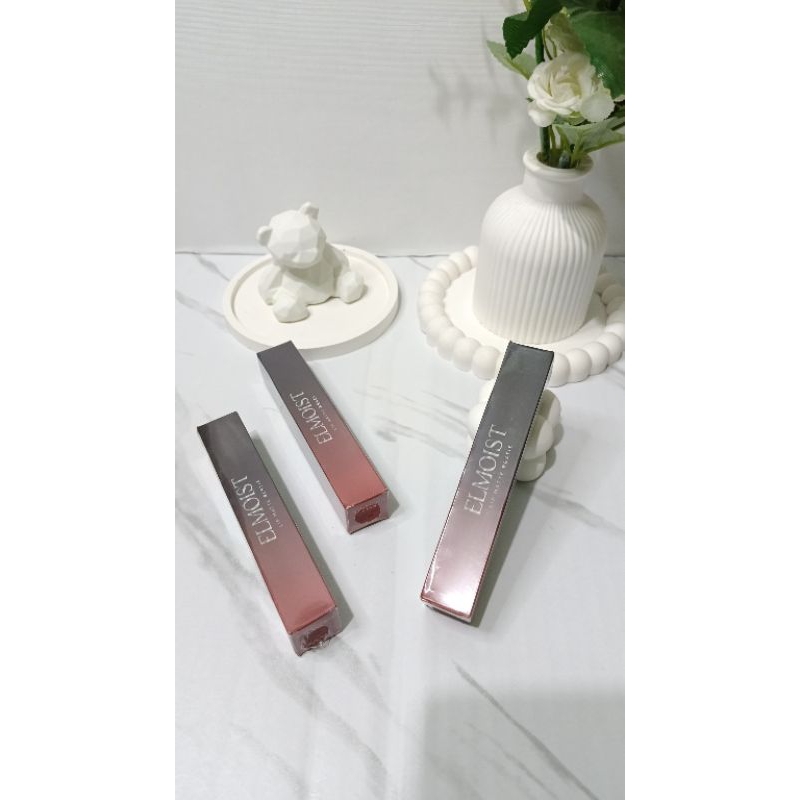 LIPMATTE ELMOIST