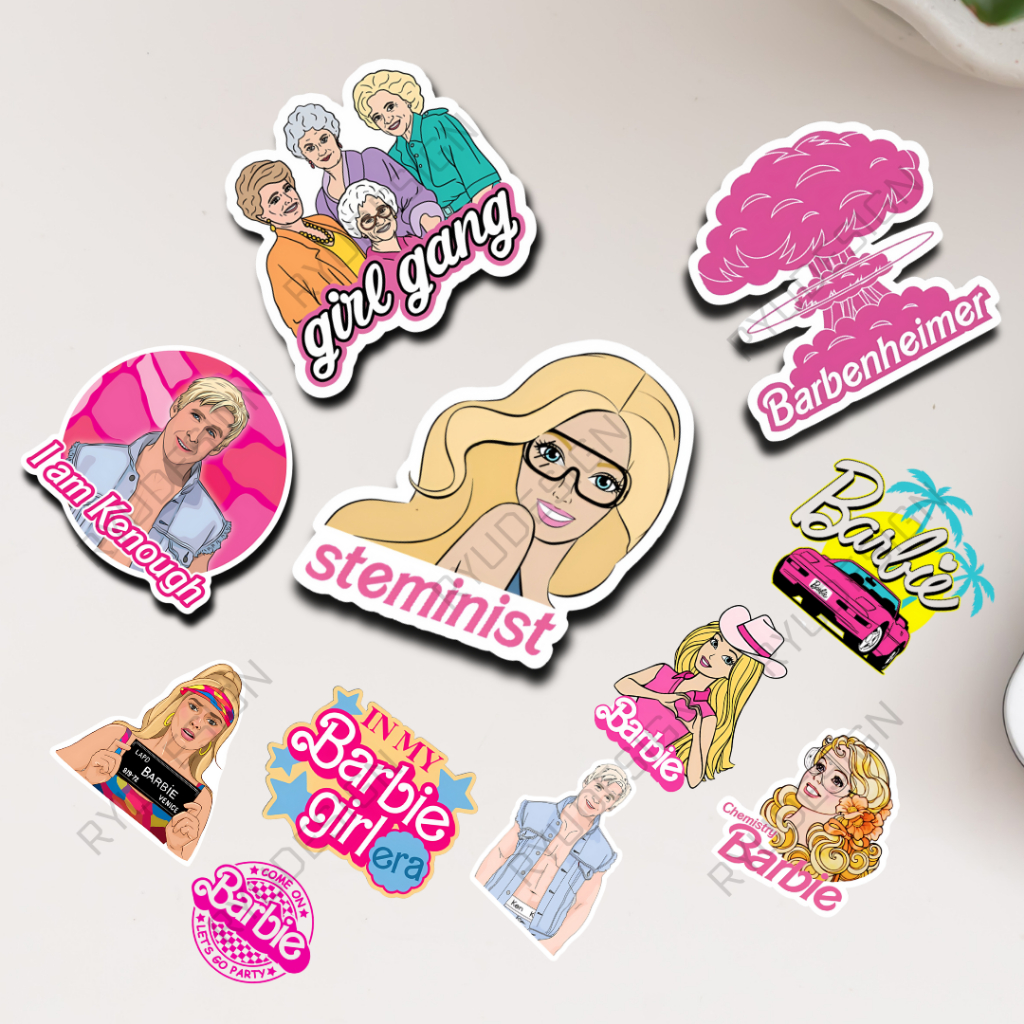 

Stiker Kartun Barbie Ken Barbenheimer Pink Vinyl Glossy Anti Air Meme Berbi Lucu Oppenheimer Tumblr Koper Helm Sepeda Skateboard Handphone