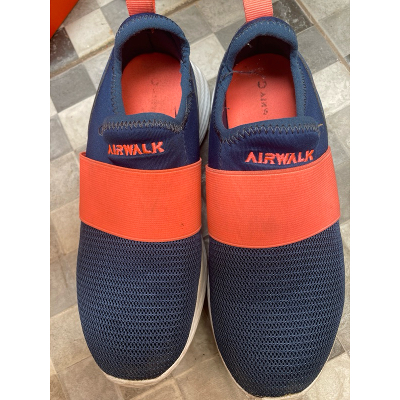airwalk slip on unisex size 35 22cm