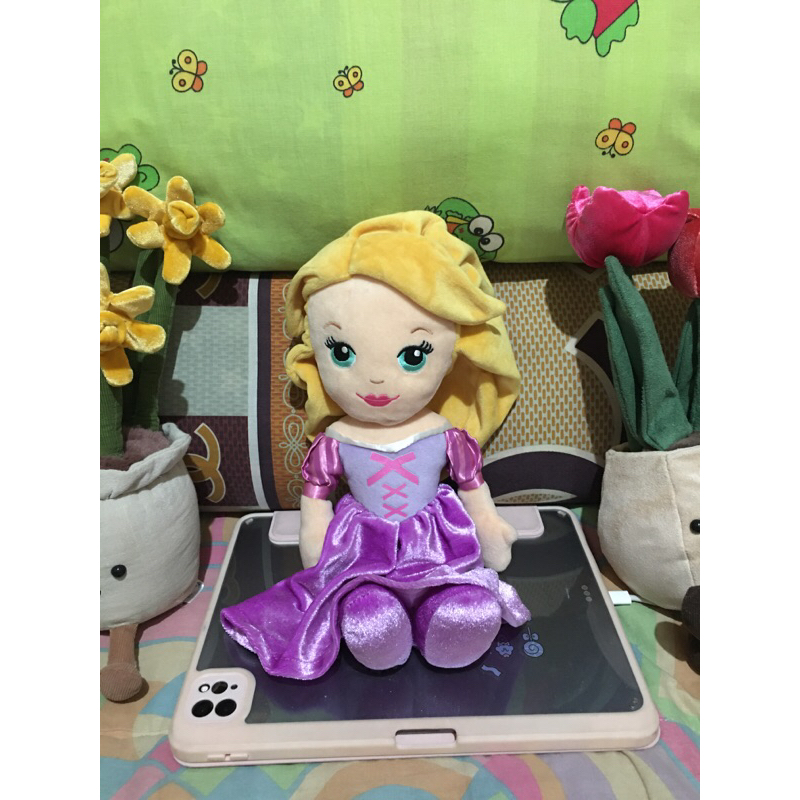 Boneka Princess Rapunzel