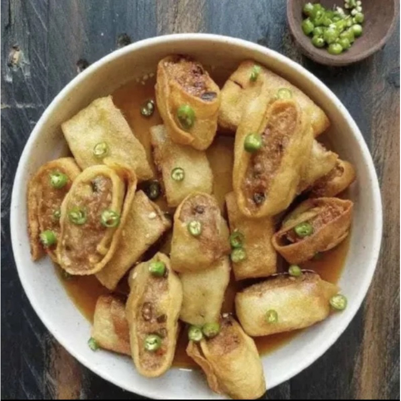 

Gohyong Ayam Enak lengkap dengan Kuahnya