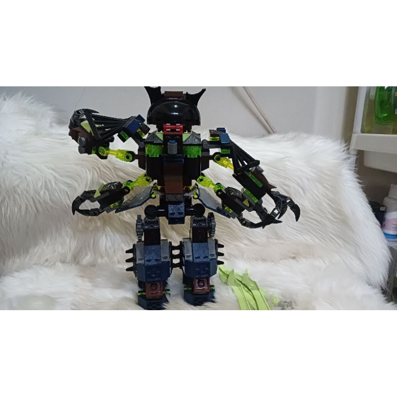 Lego ninjago ORI titan mech battle ex display