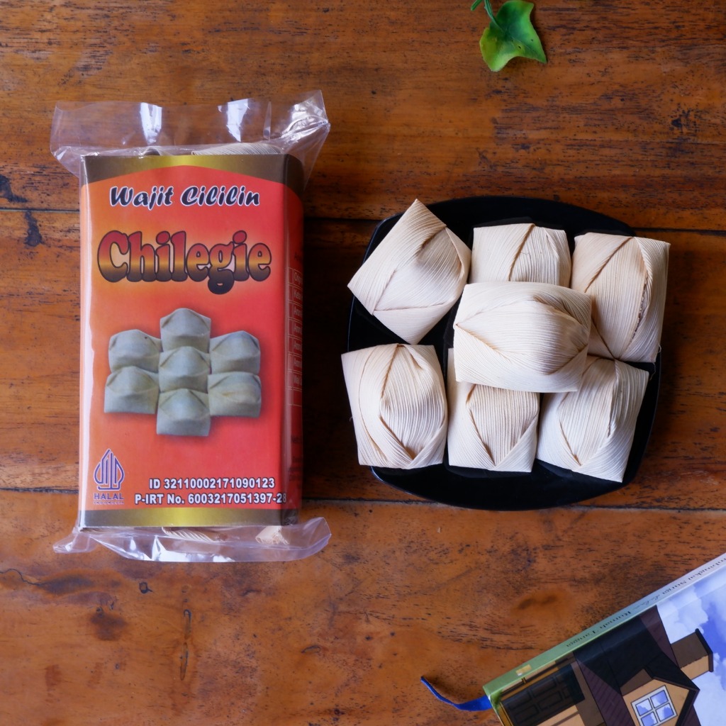 

Wajit Chilegieta dari Legieta 500gr - Wajit Cililin Oleh oleh khas Bandung / Wajit ketan kelapa