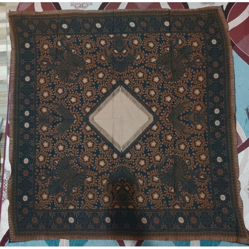 Kain Batik // Taplak Meja // Kain Batik Motif // Kain Taplak // Kain Kotak Batik