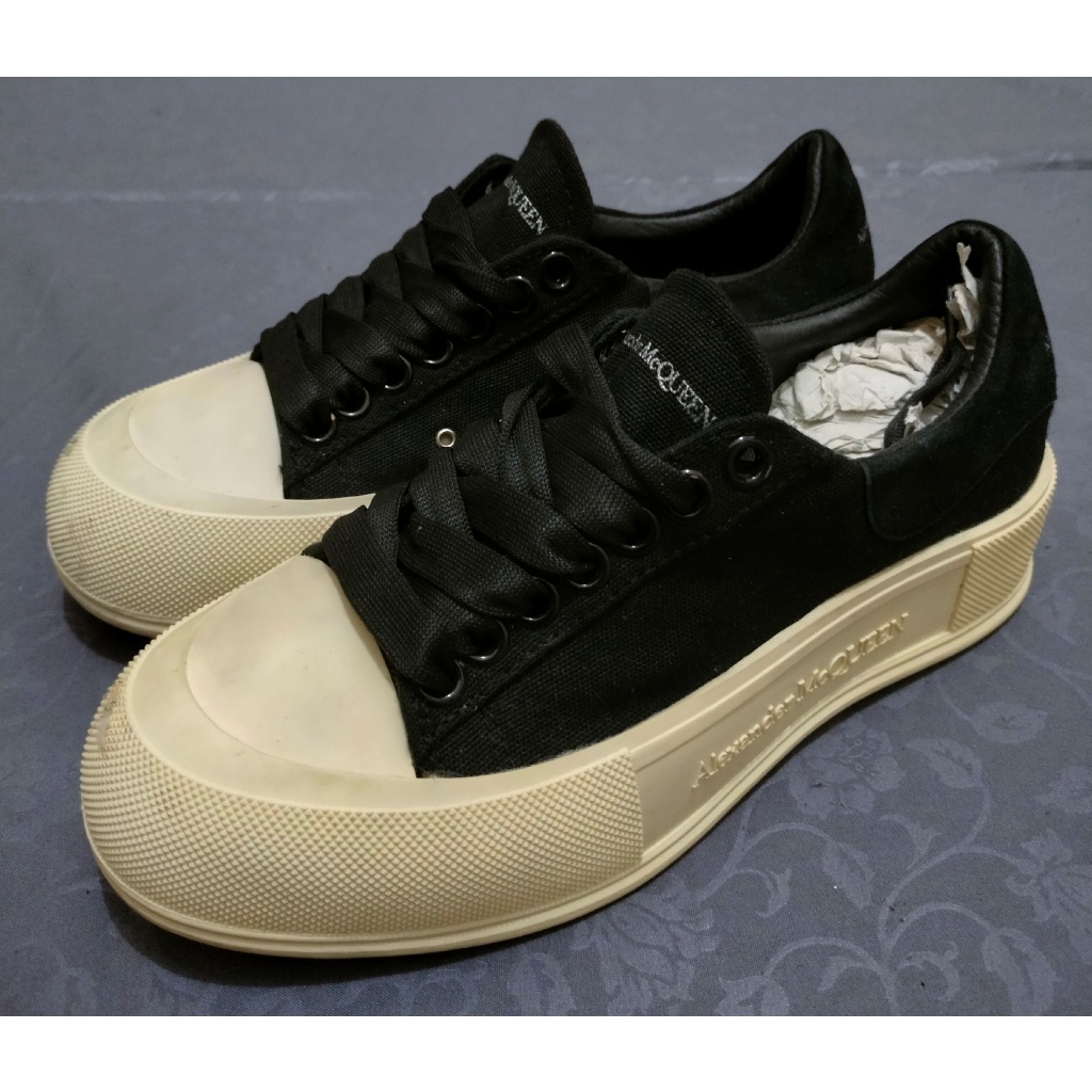 Second Sneaker  Alexander McQueen Hitam Putih Size 35 (D)