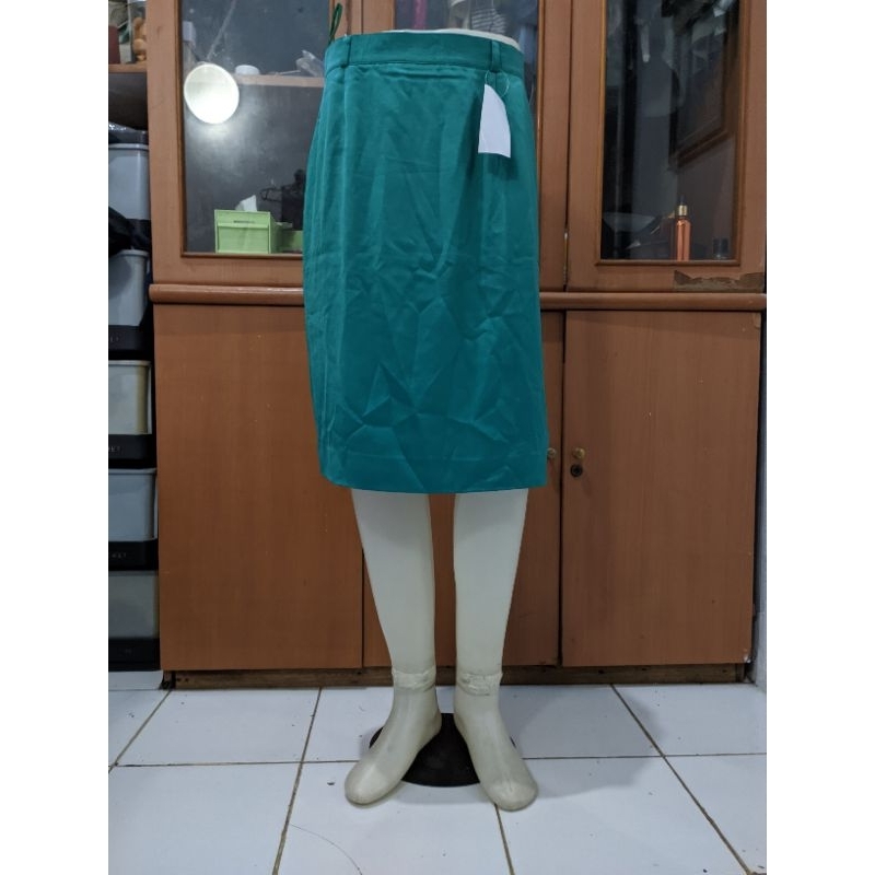 Rok pendek formal rok span pendek rok kantor preloved RZL 931 belahan belakang