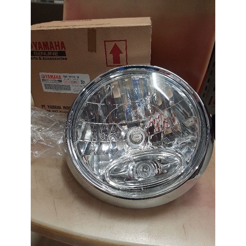 REFLEKTOR LAMPU DEPAN BULAT YAMAHA SCORPIO ORIGINAL YAMAHA, TERMASUK SOCET DAN BOHLAM