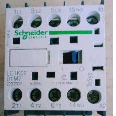 kontaktor LC 1 k06 10m7 10 A 220 v DC 24 v