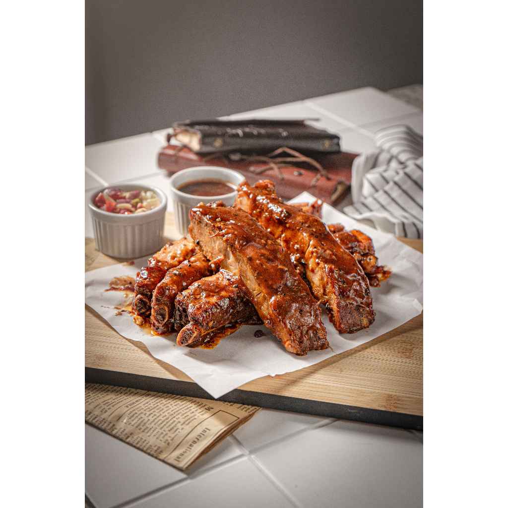

CRACKLING Ready To Eat BBQ Pork Ribs 4 Tulang 8 Tulang / Iga Bakar / Iga Panggang Spare Ribs Daging Babi Ready to Eat 600Gr 1.2KG Premium FREE Sambal Matah Barbeque BBQ Sauce Half Rack Full Rack