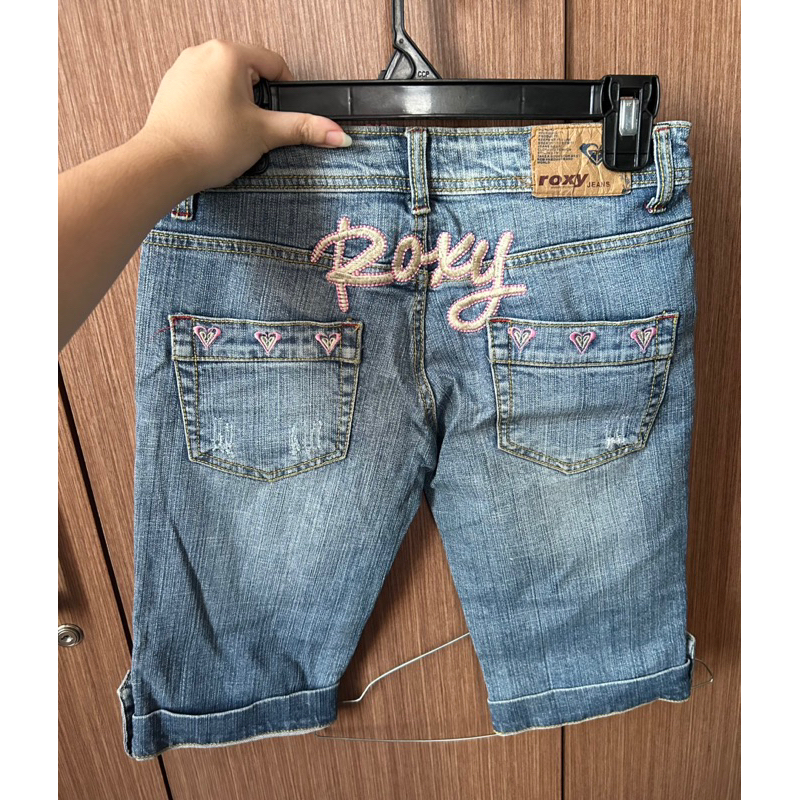 vintage roxy pink celana pendek jeans bordir roxy belakang pl preloved thrift