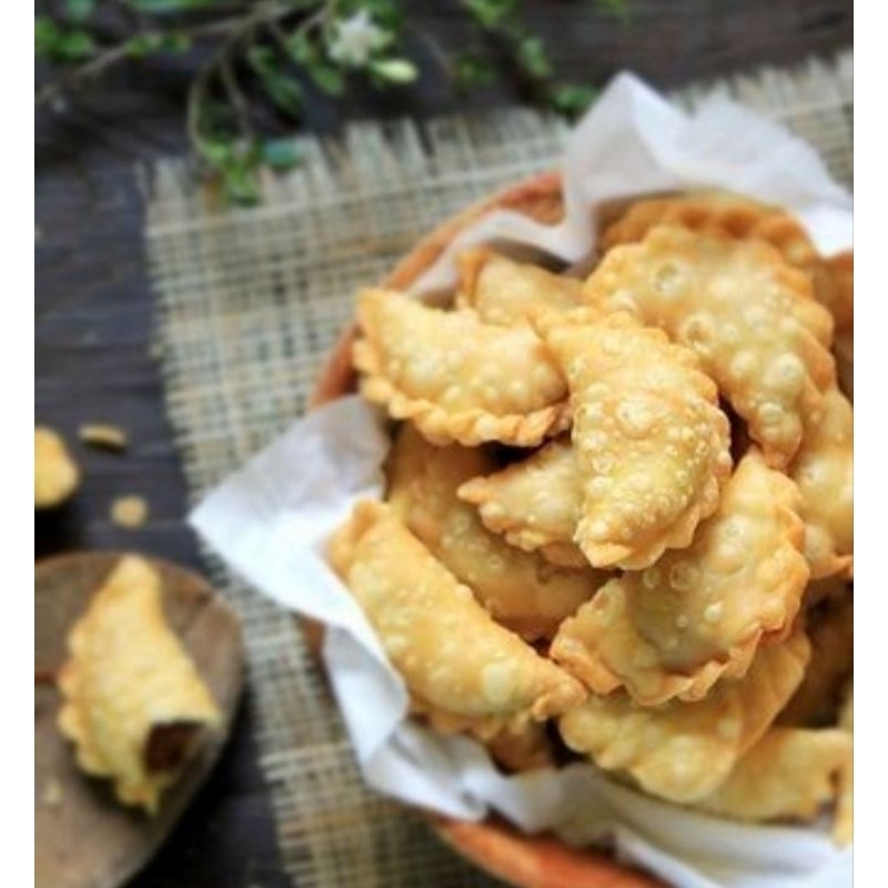 

Pastel Mini isi Abon Buatan nenek