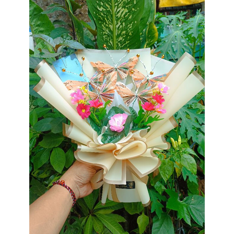 Buket uang / Buket uang kupi kupu /Buket uang asli / Buket uang asli 5rb / Buket kosongan