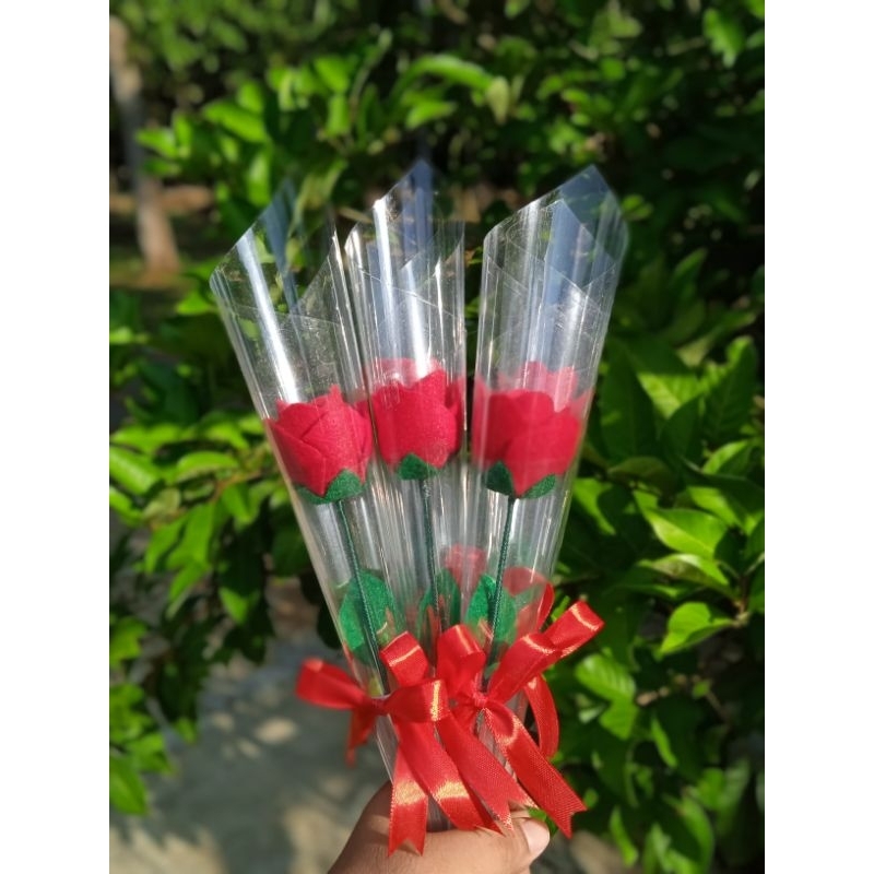 (MIKA TEBAL) Buket mawar 1 tangkai | buket mawar valentine | bunga mawar flanel | Buket mawar wisuda